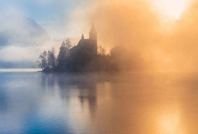 another-magical-sunrise-at-lake-bled-in-slovenia-14__880