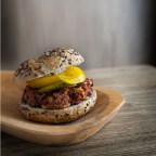 Beetroot and chickpeas burger