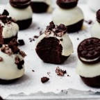Vegan Oreo Cake Balls (GF-Option)