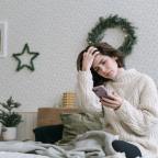 How to Think Positive Thoughts When Everything Feels Negative
